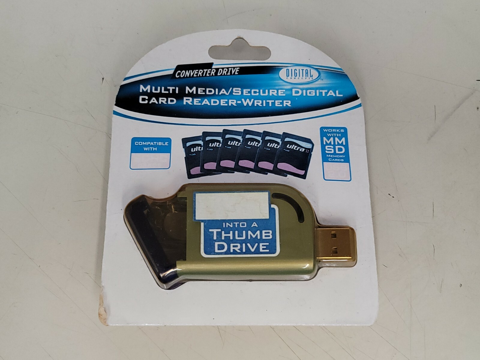 DIGITAL CONCEPTS MULTI MEDIA/SECURE DIGITAL USB 2.0 SDHC&MMSD CARD READ/WRITE T6