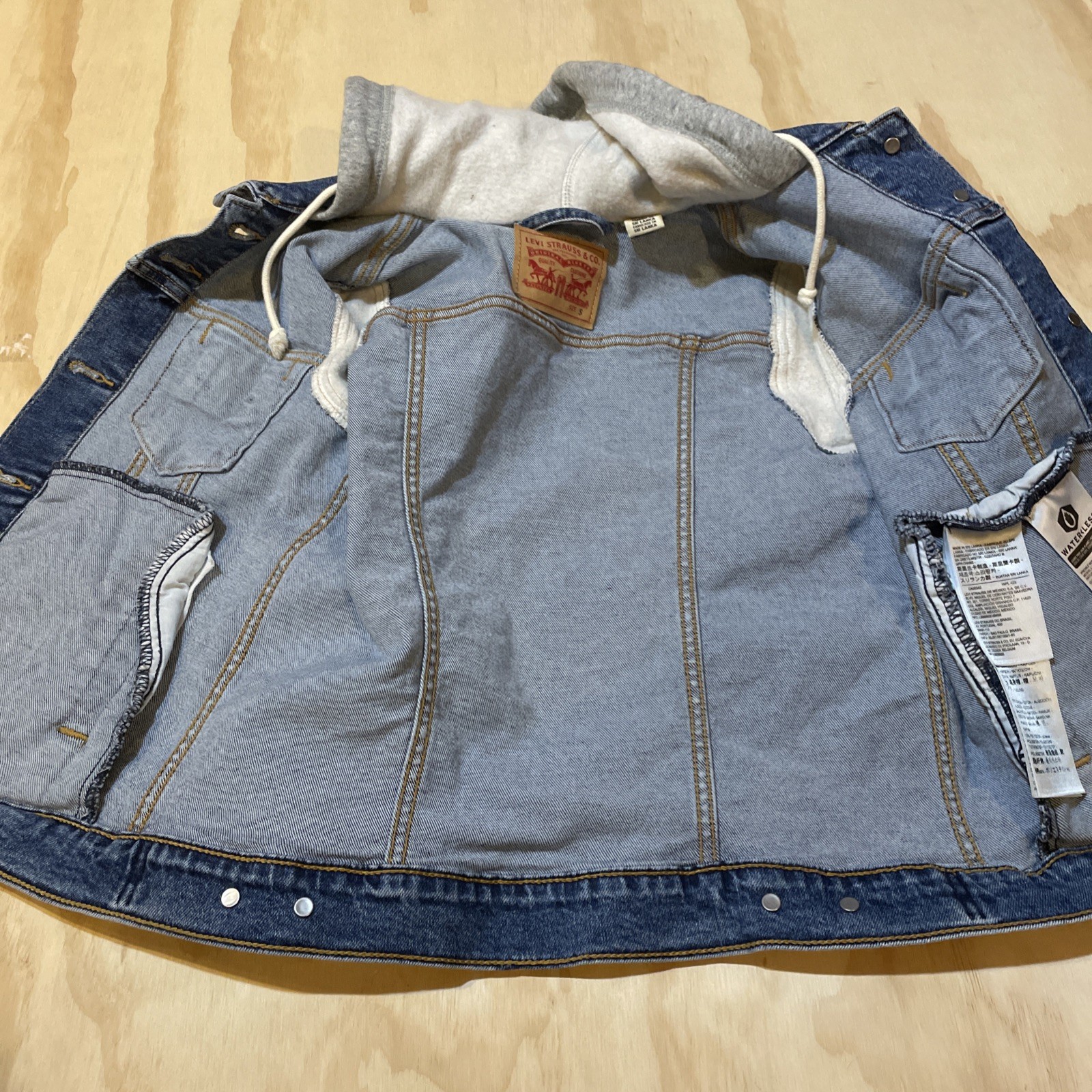 Levi Strauss Denim Hybrid Trucker Jacket Small. Excellent Condition
