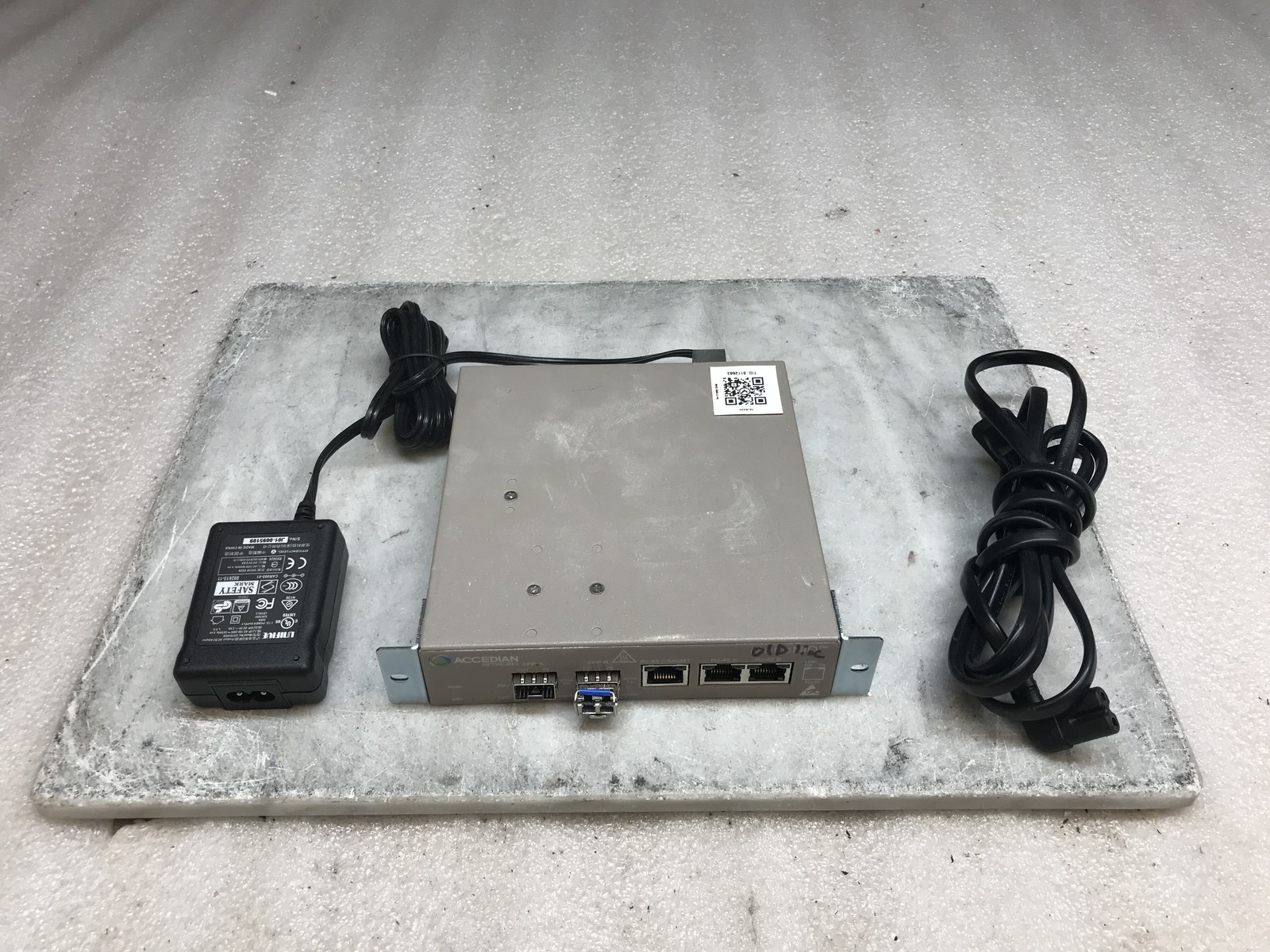 Accedian MetroNID AMN-1000-TE (501-018-11) Network Interface w/ Power Supply