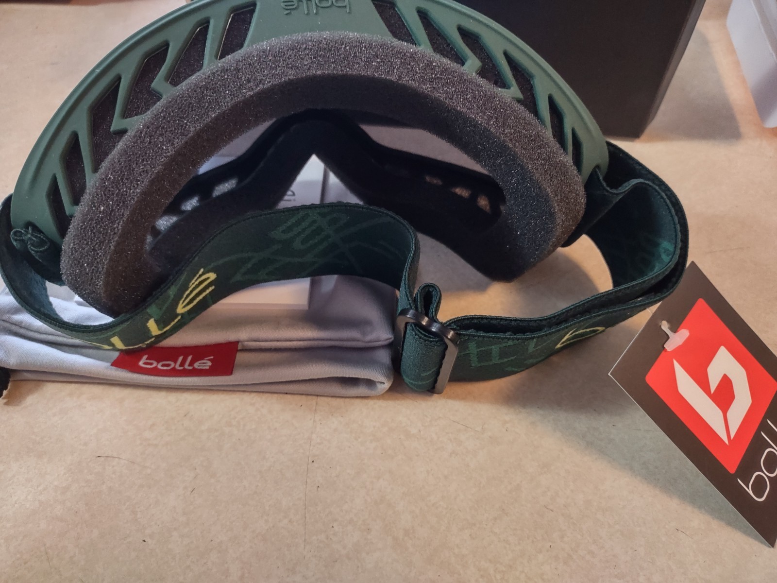 Bolle Ski Goggles Freeze Matte Green - Medium Anti Fog New In Box