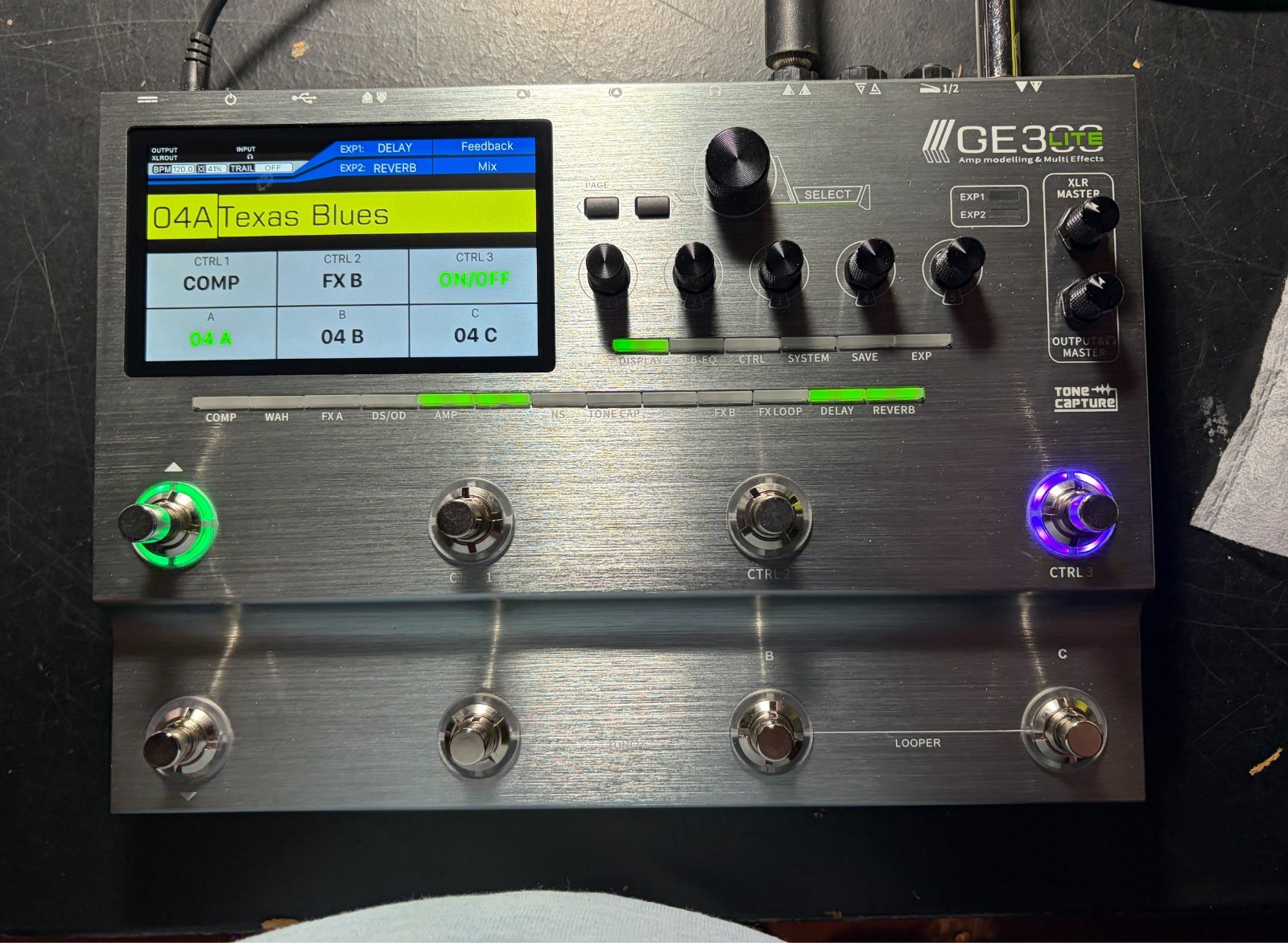 MOOER GE300 LITE GUITAR AMP MODELING PROCESSOR