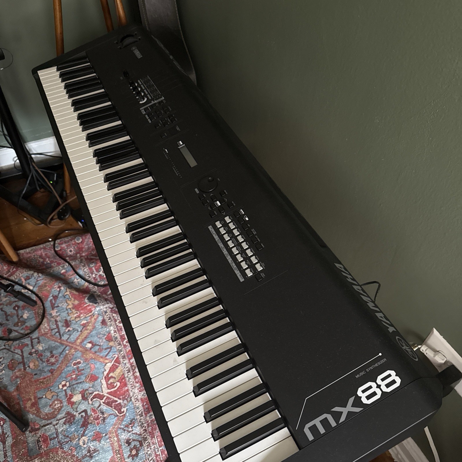 Yamaha MX88 88-Key Keyboard Synthesizer Music Synthesizer Keyboard