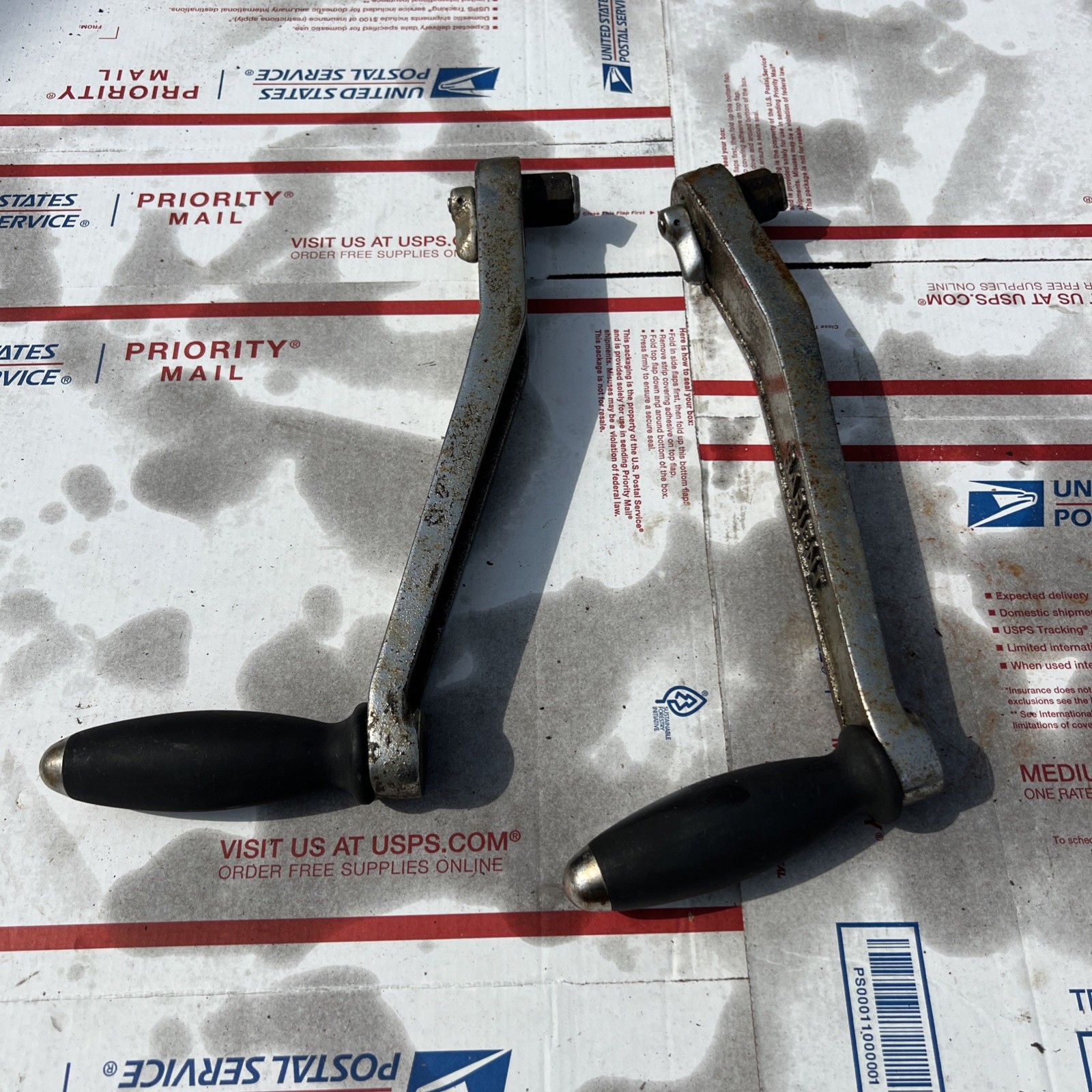 Barient winch handles (2)