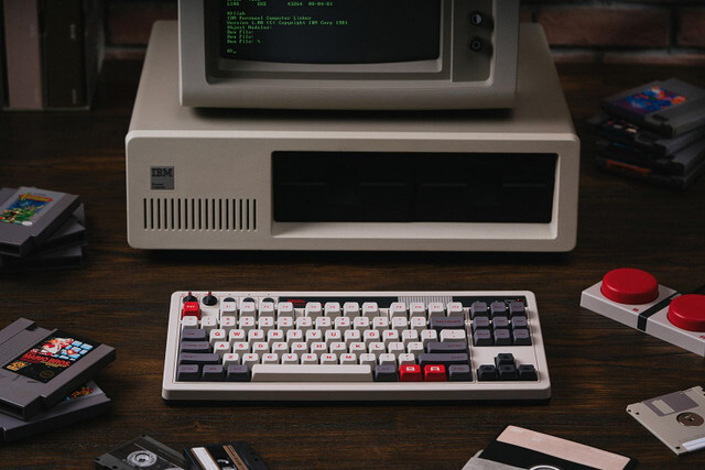 Retro Mechanical Keyboard for Windows & Android NES Edition - 8BitDo