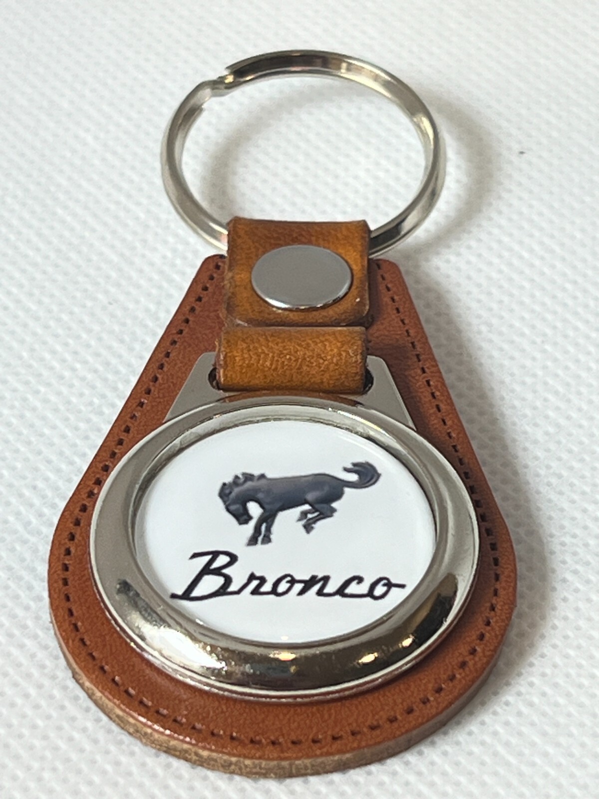 WHITE BRONCO KEYCHAIN TAN PREMIUM LEATHER 1993 1994 1995 ECT