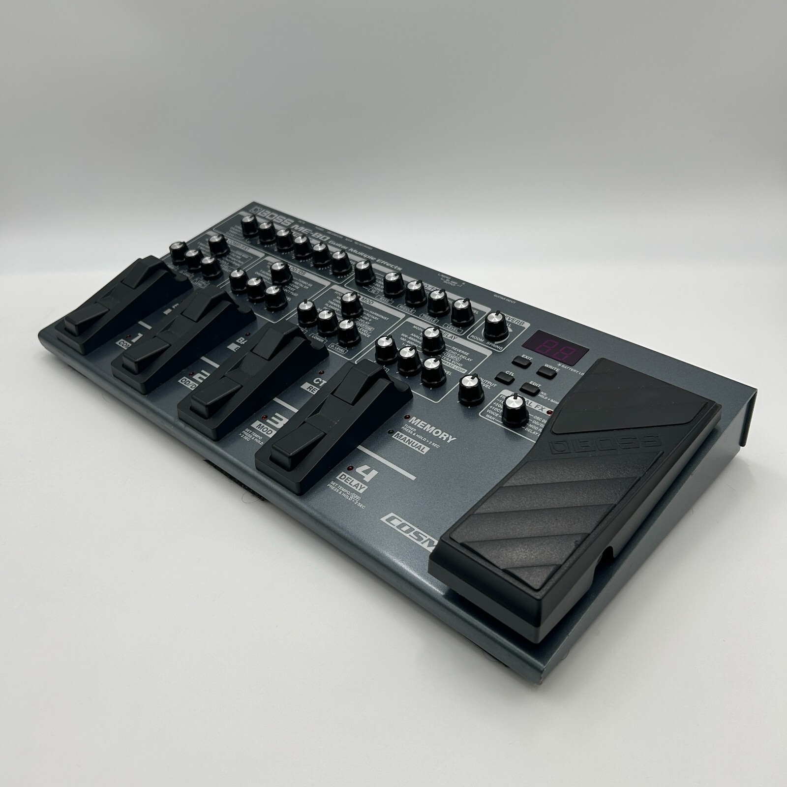 Used Boss ME-80 Guitar Multiple Effects Pedal Good Condition Operation Confirmed