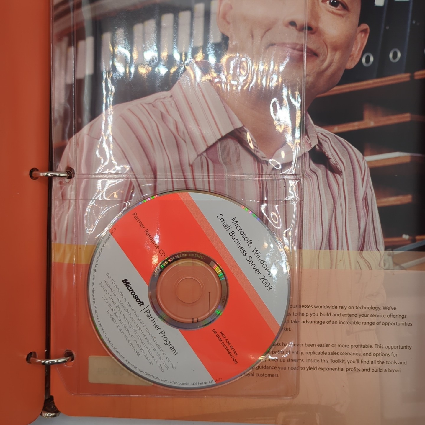 2006 Microsoft Action Pack Subscription Kit Registered Member w/ CDs - CS10