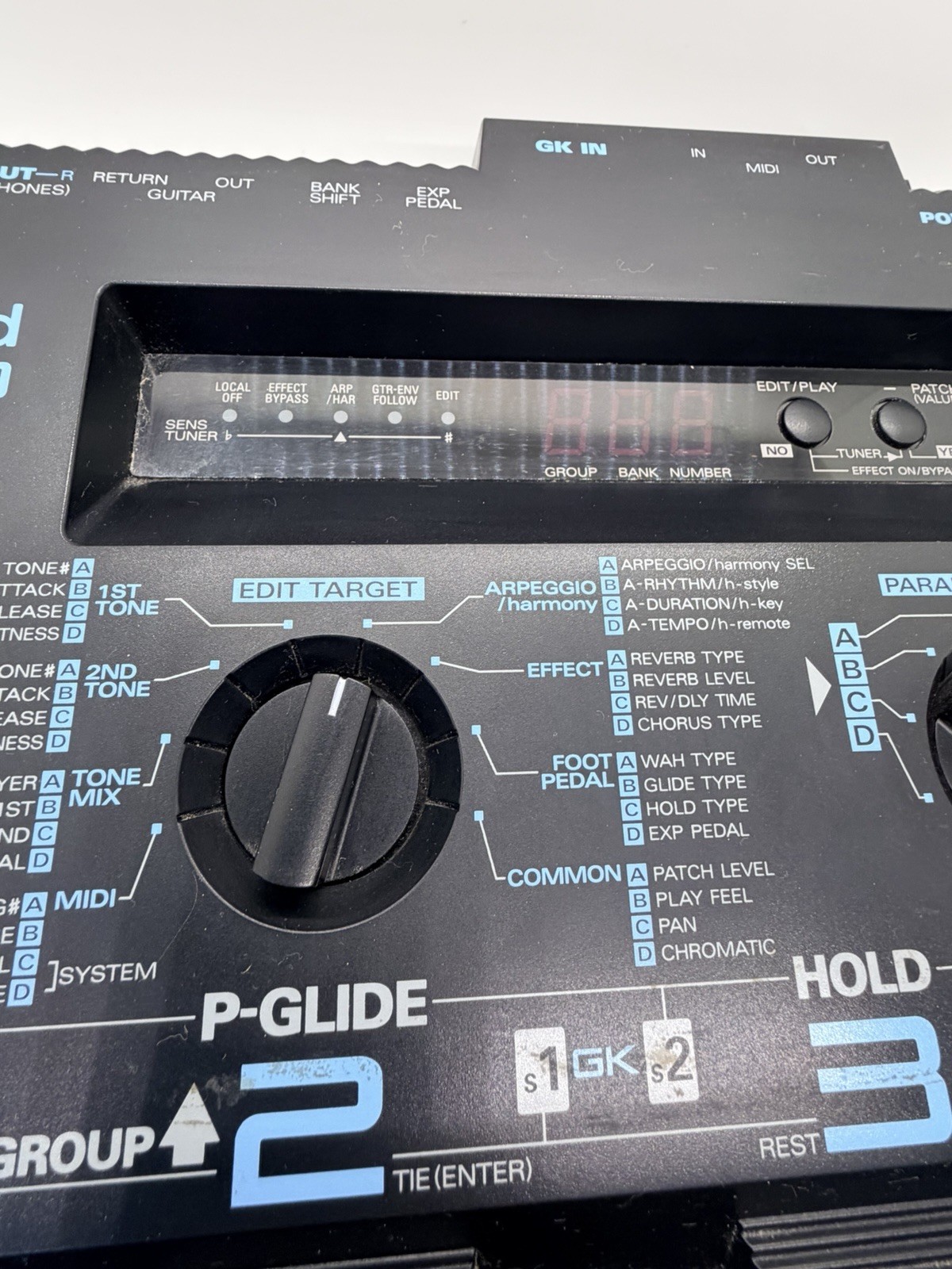 Roland GR-30 Guitar Synthesizer Processor Multi Effects Pedal w/ Power Supply