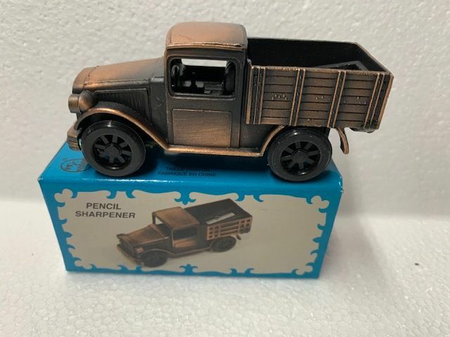 CLASSIC TRUCK BRONZE DIE CAST METAL COLLECTIBLE PENCIL SHARPENER / BOX NEW