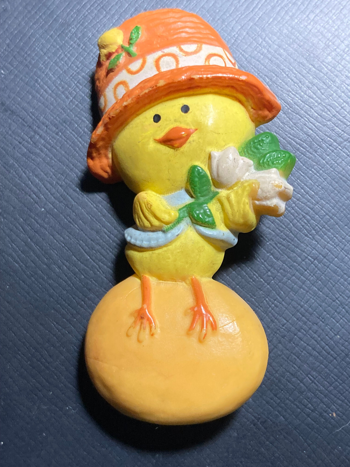 1975 Hallmark vintage Easter Pin Chickery Chick on Egg