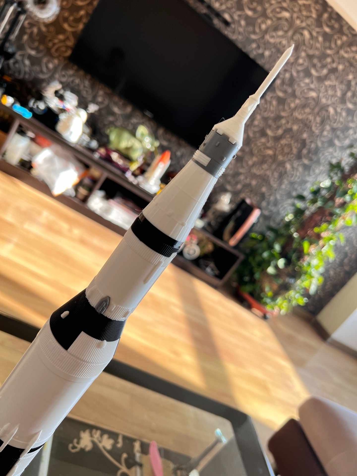 1/200 Scale NASA Saturn V Rocket Model 3D Build Painted