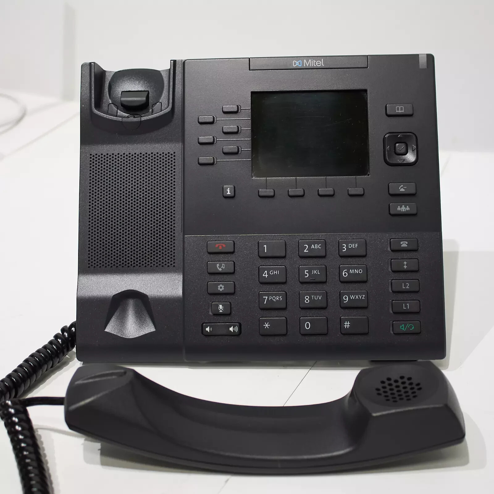 Mitel Aastra 6867i VoIP Business Office Telephone with Handset Black