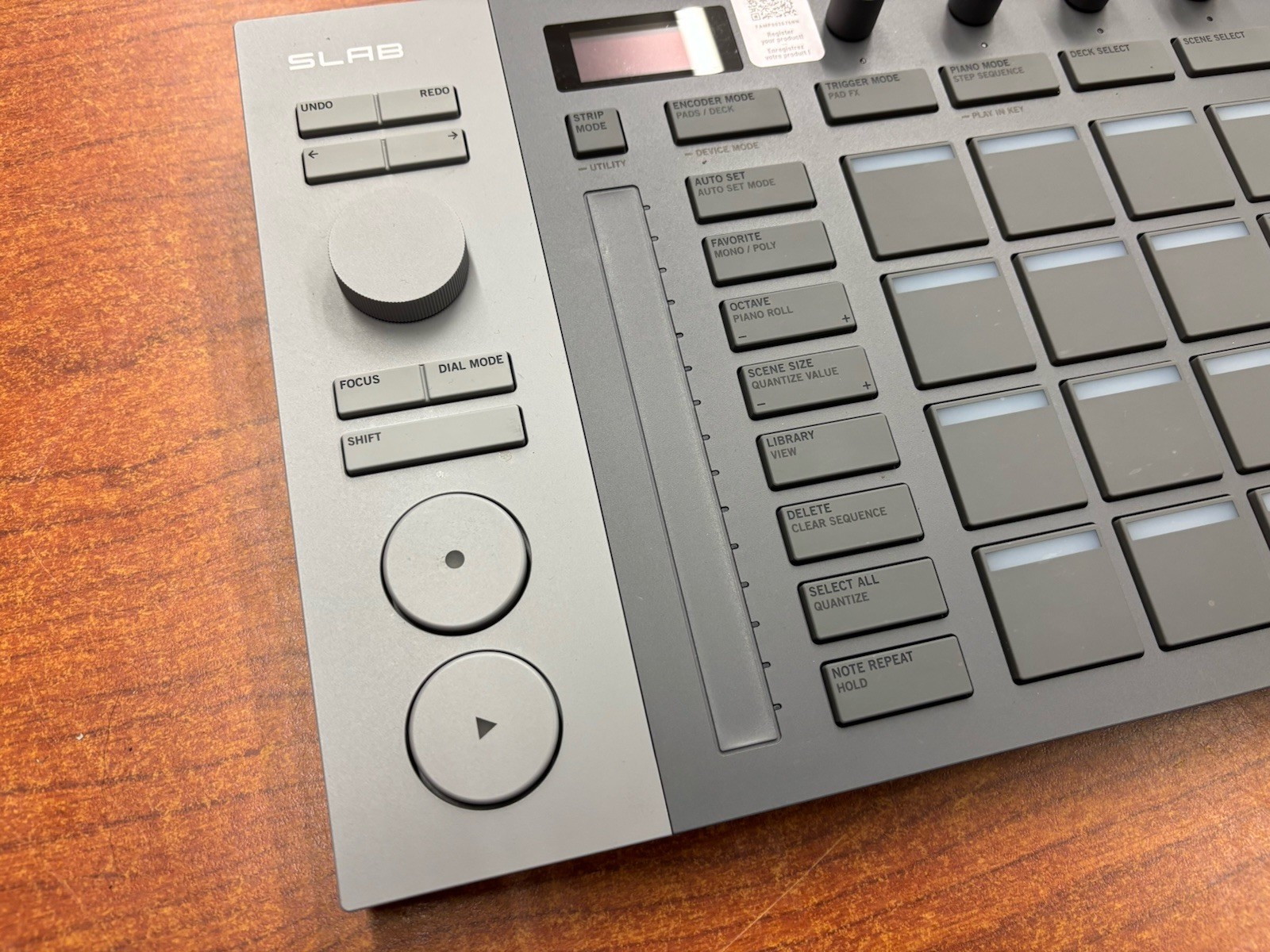 AlphaTheta SLAB Controller for Serato Studio