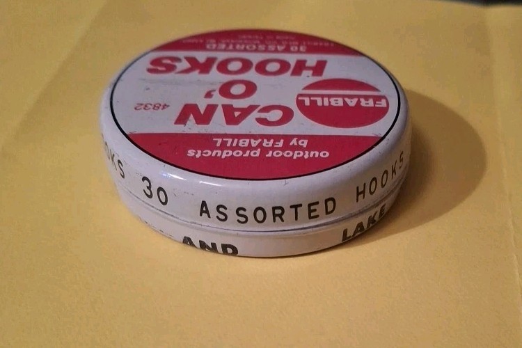 Vintage Frabill CAN-O-HOOKS TIN 4832 WITH HOOKS