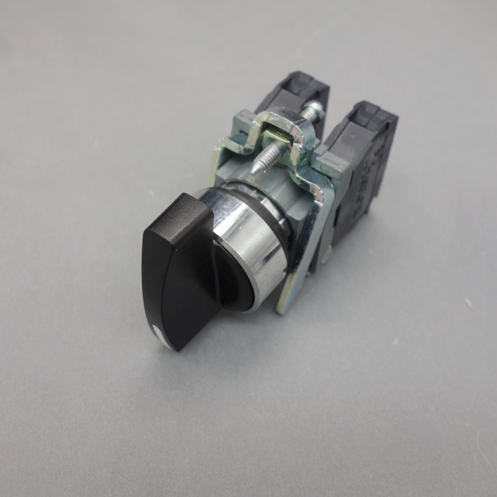 2PCS 22mm Long Handle Selector switch 3 Position Fits XB4BJ33 2N/O MAINTAINED
