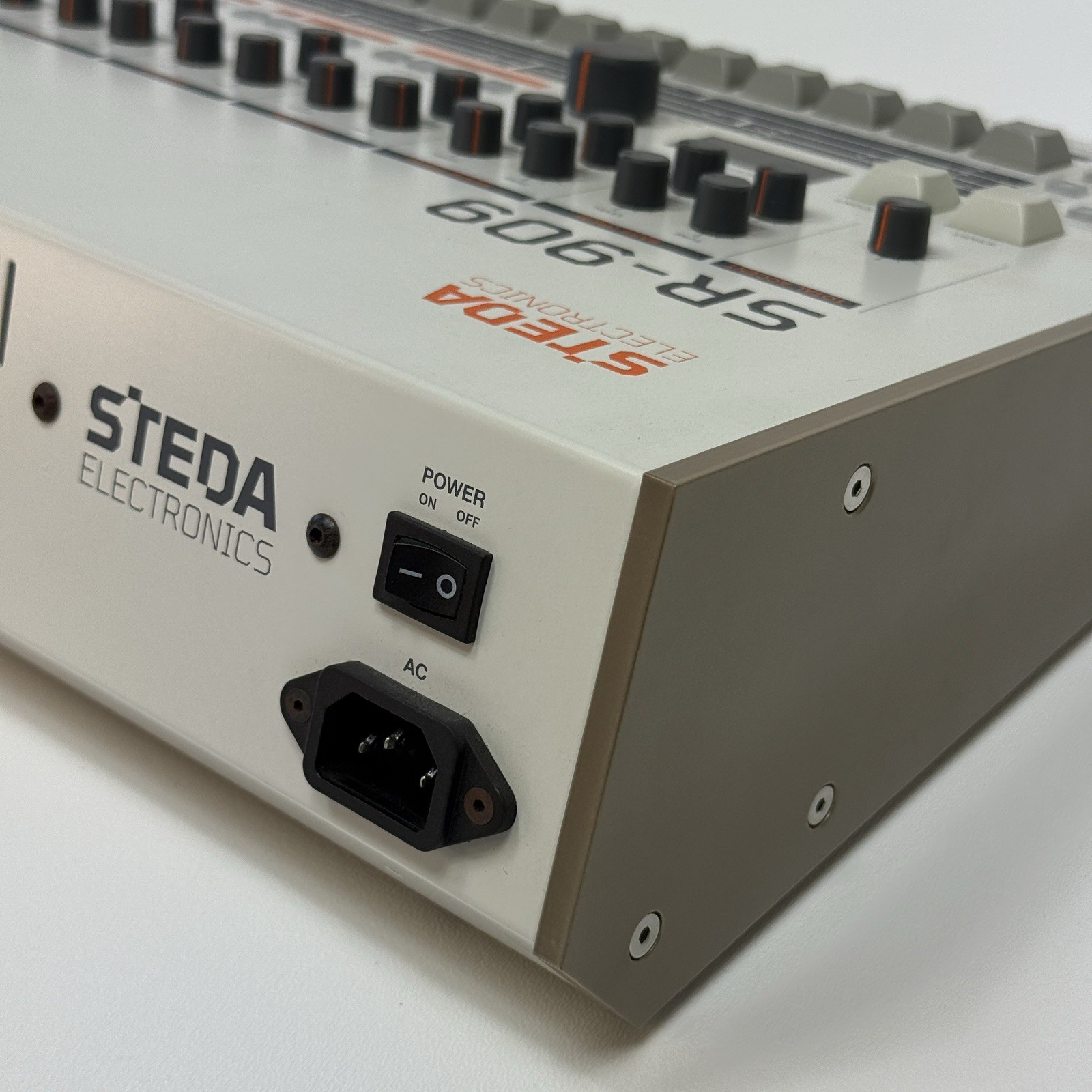 Steda Electronics SR-909 Analog Drum Machine TR-909 Clone Tested Works Excellent