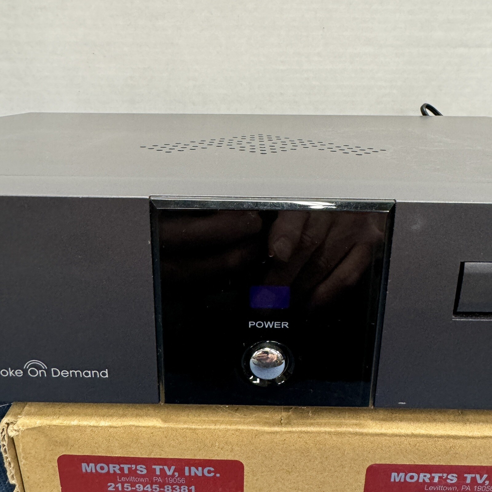 InAndOn Karaoke On Demand Machine - Serviced