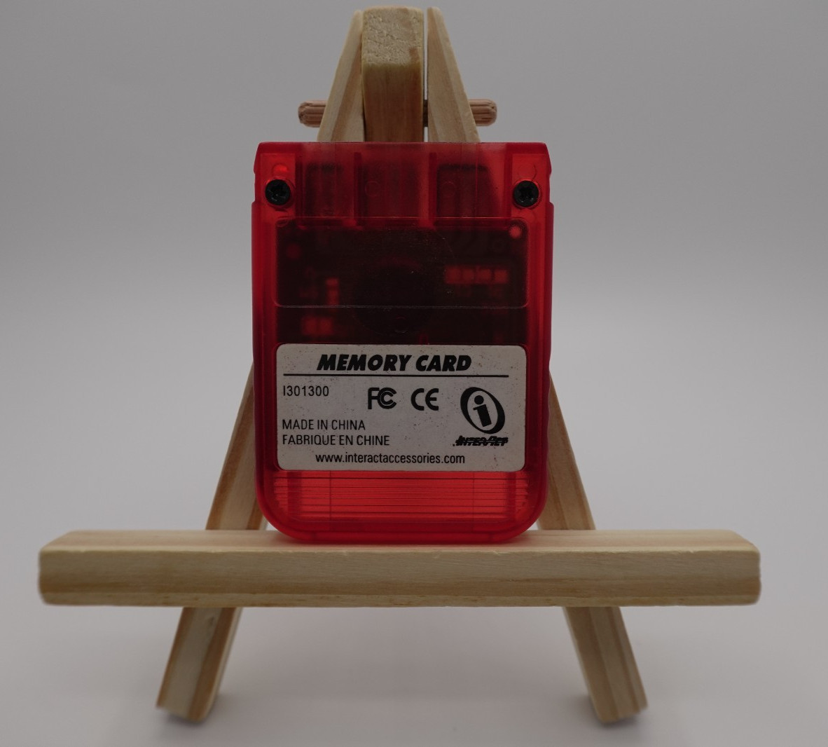 PlayStation one memory card Interact 1 Mb 15 Blocks Translucent red