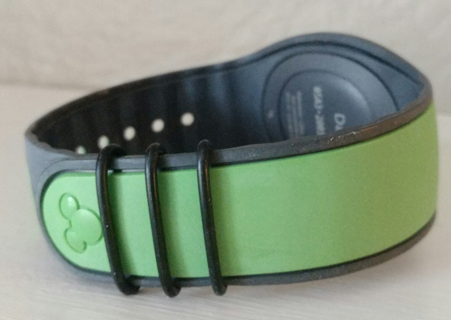 Disney Magicband 2 Magic Band Clasp Problem Fix - Secure & Keep your Band