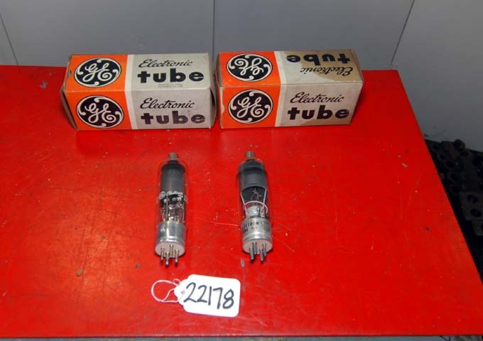(2) Vacuum Tubes GE and RCA (Inv.22178)