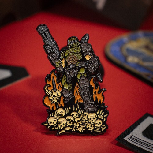 DOOM Eternal - Limited Edition Pin Badge - Doom Slayer