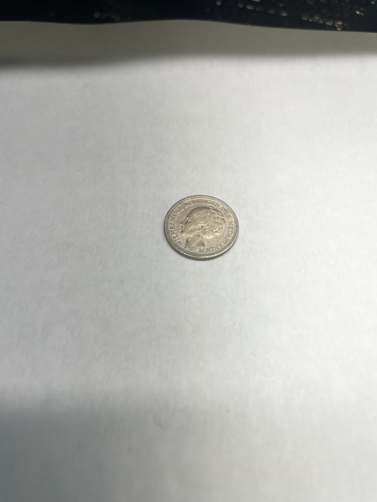 1941 P Netherlands  Silver 10 Cents