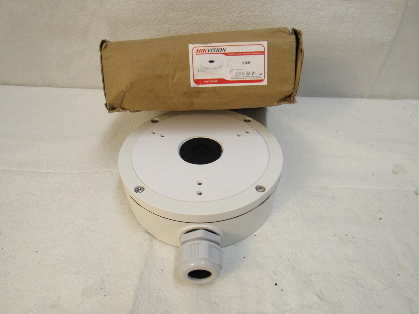 HikVision Conduit Base Bracket For Camera CCTV Medium CBM 302700630