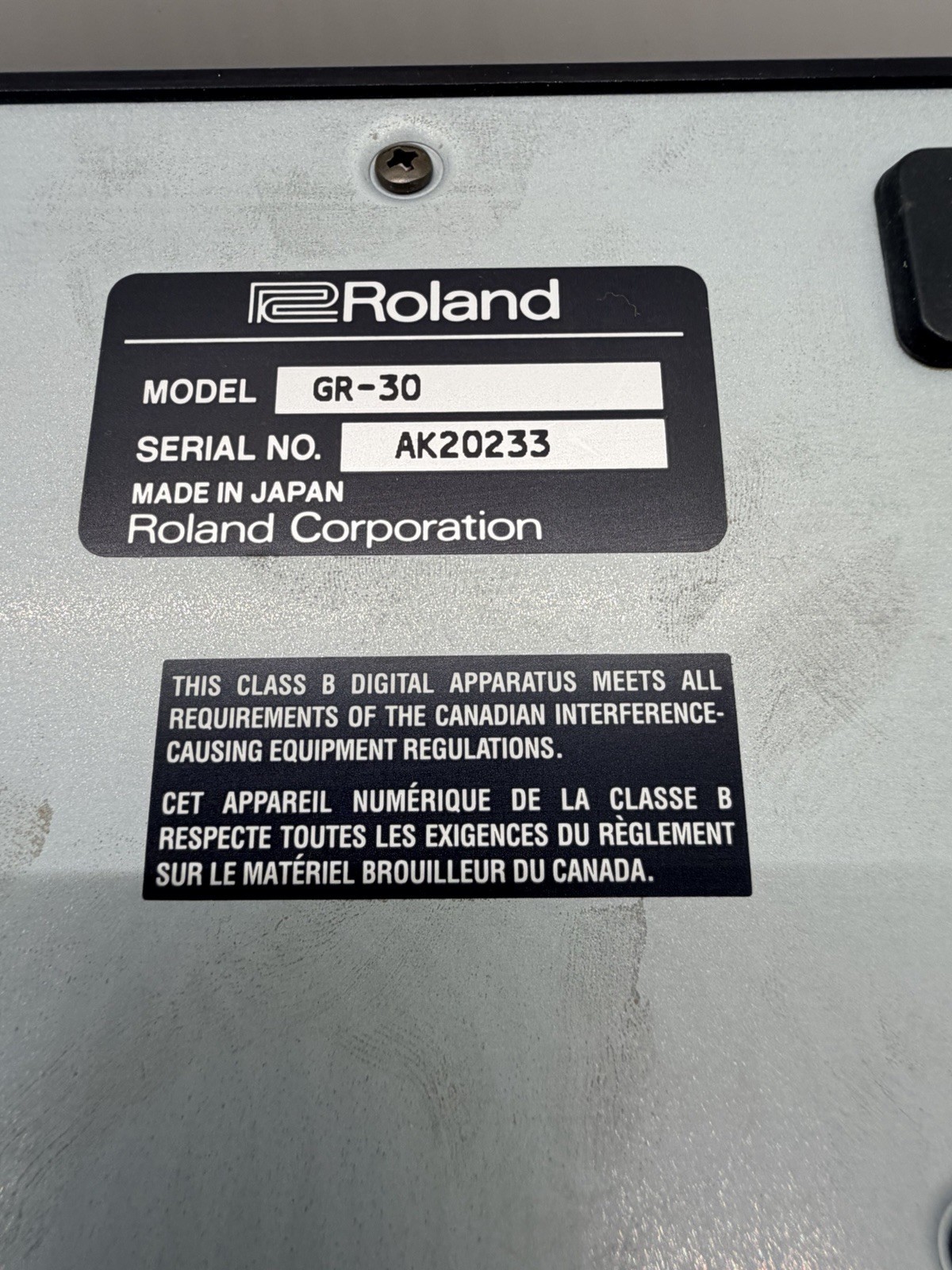 Roland GR-30 Guitar Synthesizer Processor Multi Effects Pedal w/ Power Supply