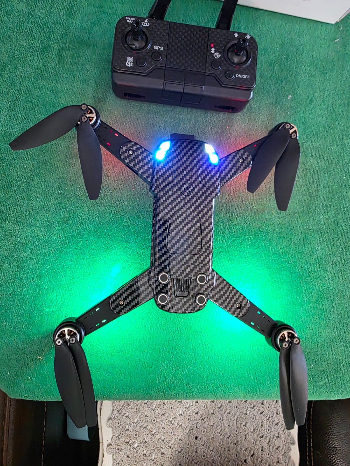 AC1G-GPS drone complete, camera batteries, extra parts, charger cord, case & box