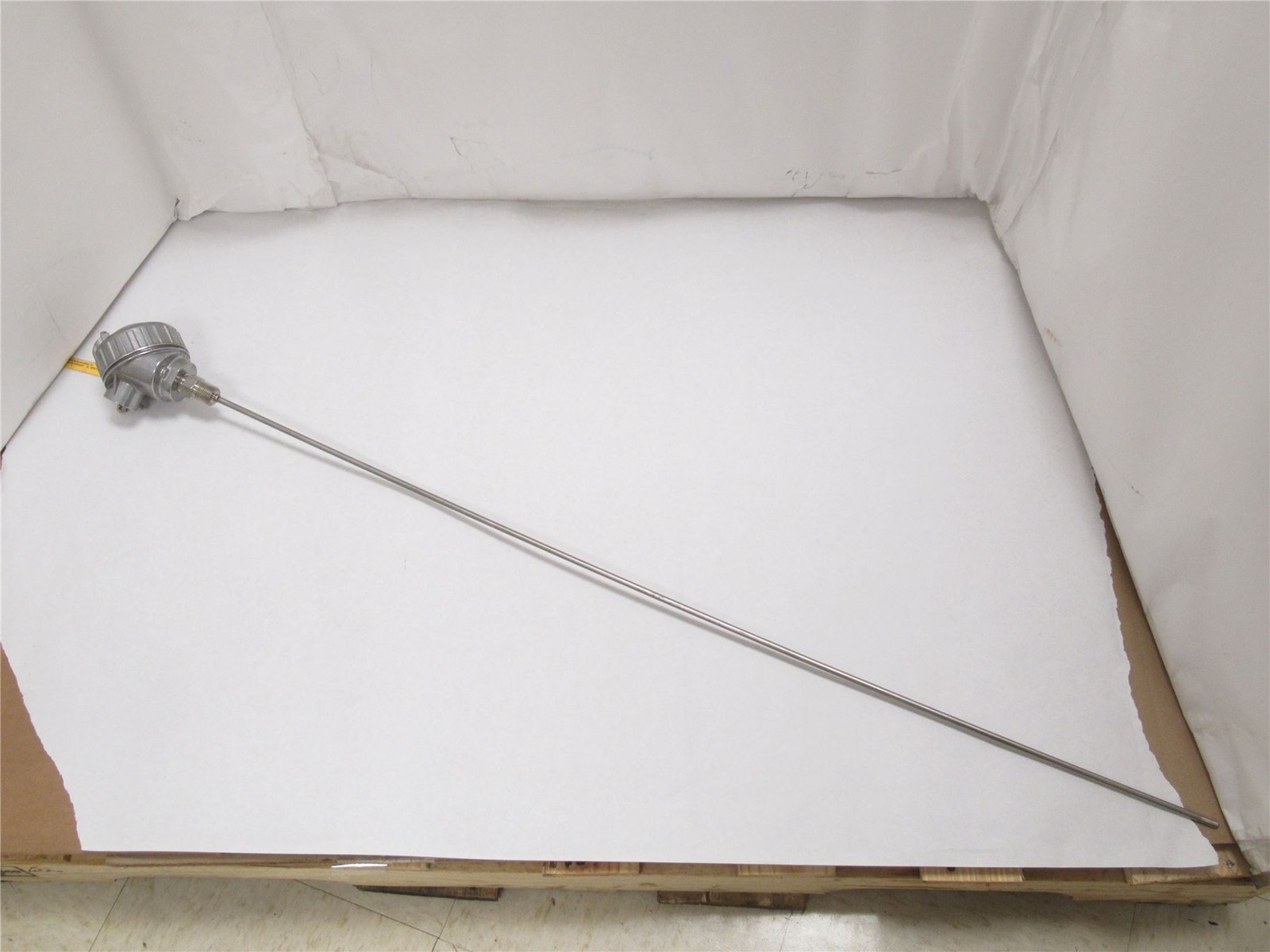 225320 New-No Box; BBI J48U-040-008HN31 Thermocouple; 3/4NPT; Probe: 1/4"OD
