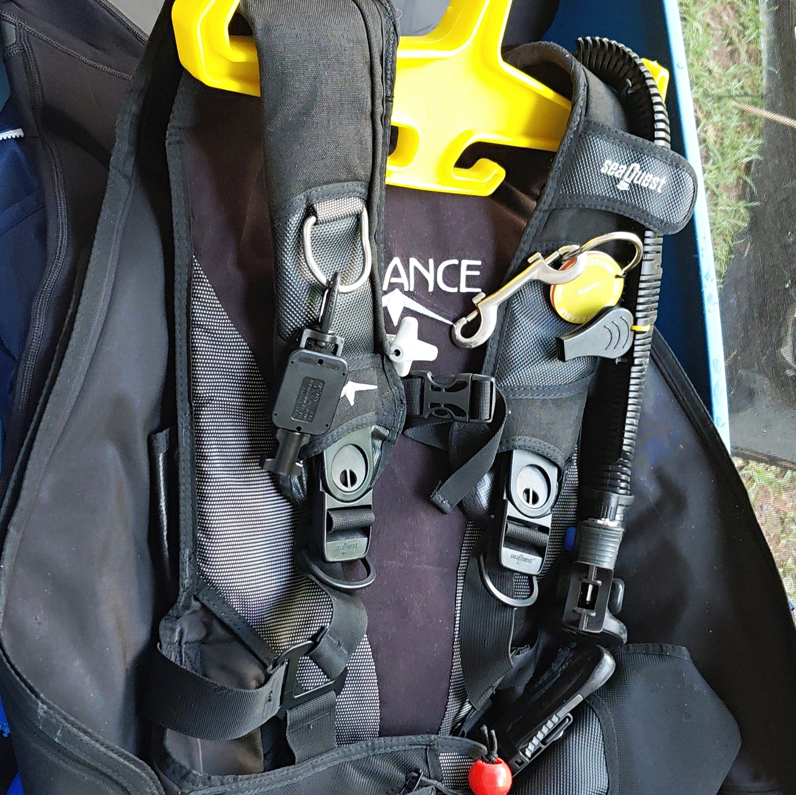 SeaQuest Balance Scuba Diving BCD Buoyancy Compensator Vest - Black