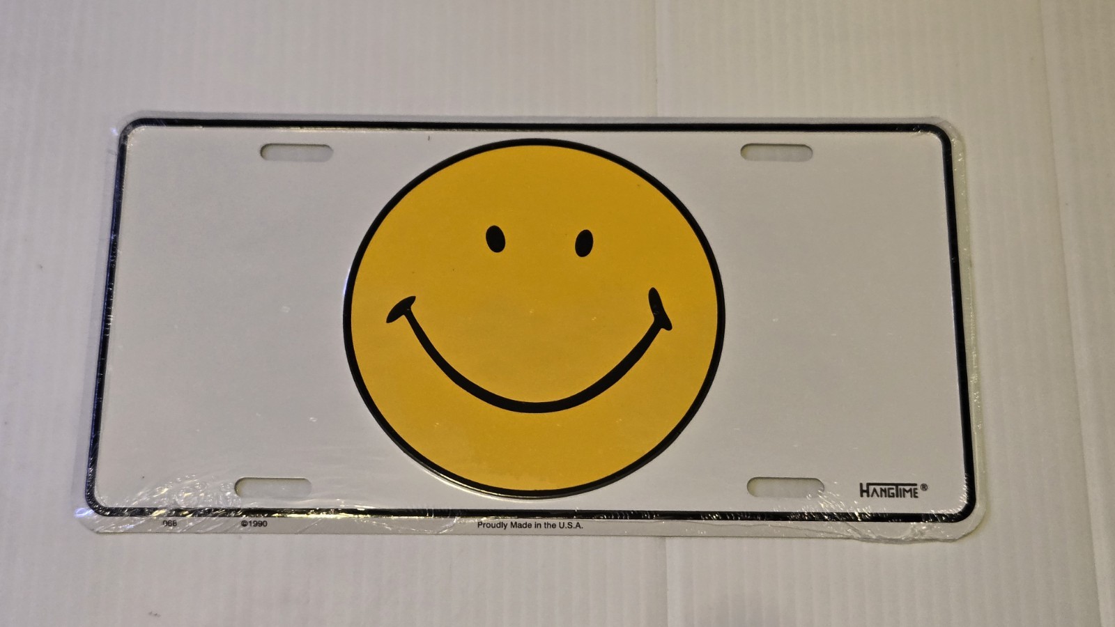 HAPPY FACE SMILEY FACE STAMPED Metal License Plate AUTO TAG (NEW)