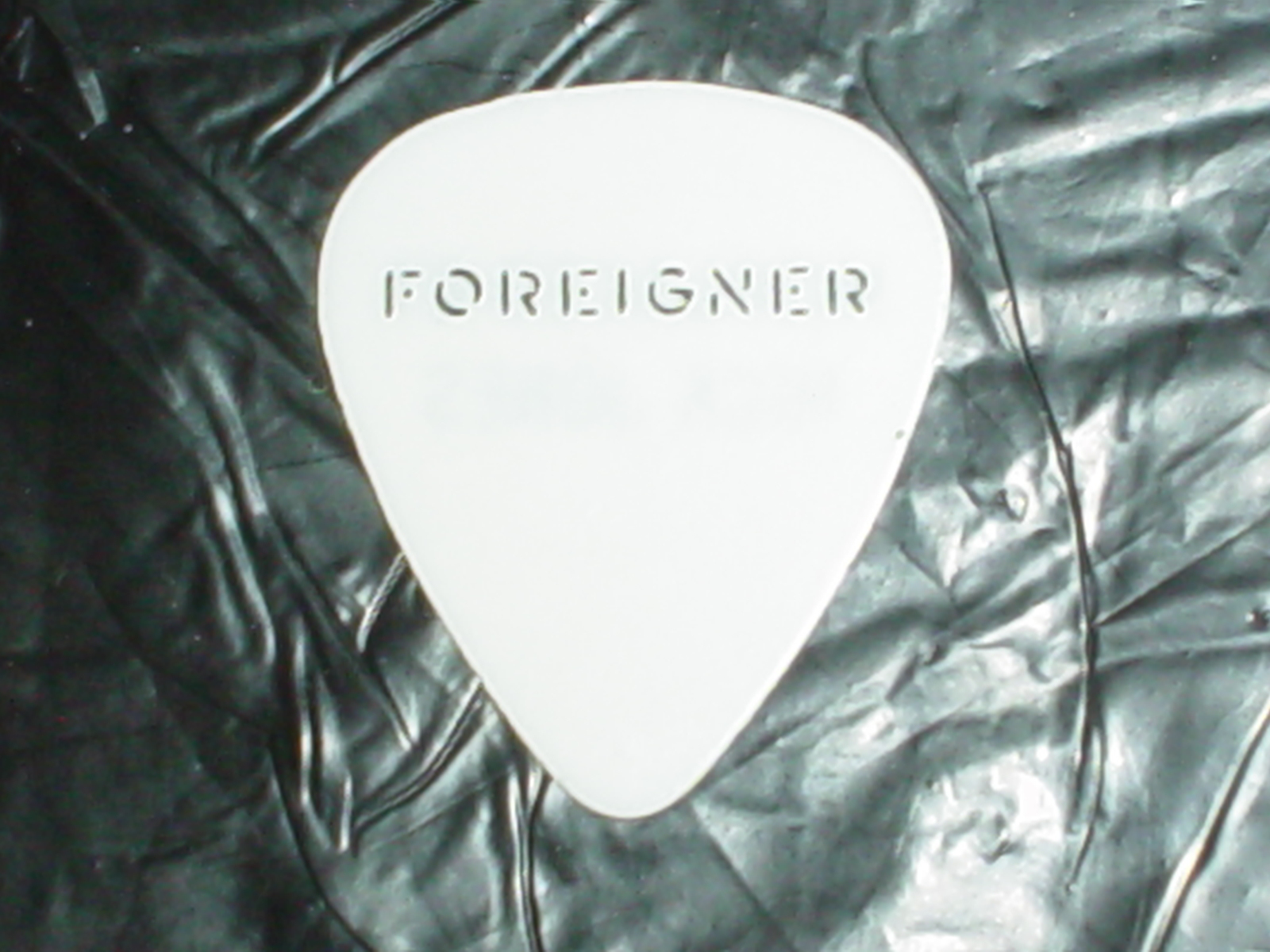 FOREIGNER Logo Misplaced By Mick Jones 90's RaRe Concert Tour GUITAR PICK