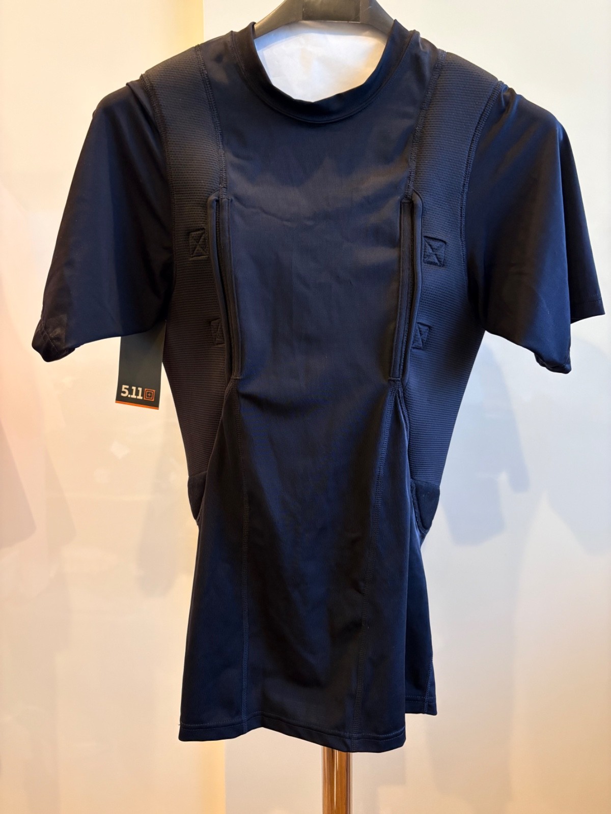 5.11 Tactical CAMS Black Short Sleeve Base Layer Wicking Shirt MENS SZ MED NWT