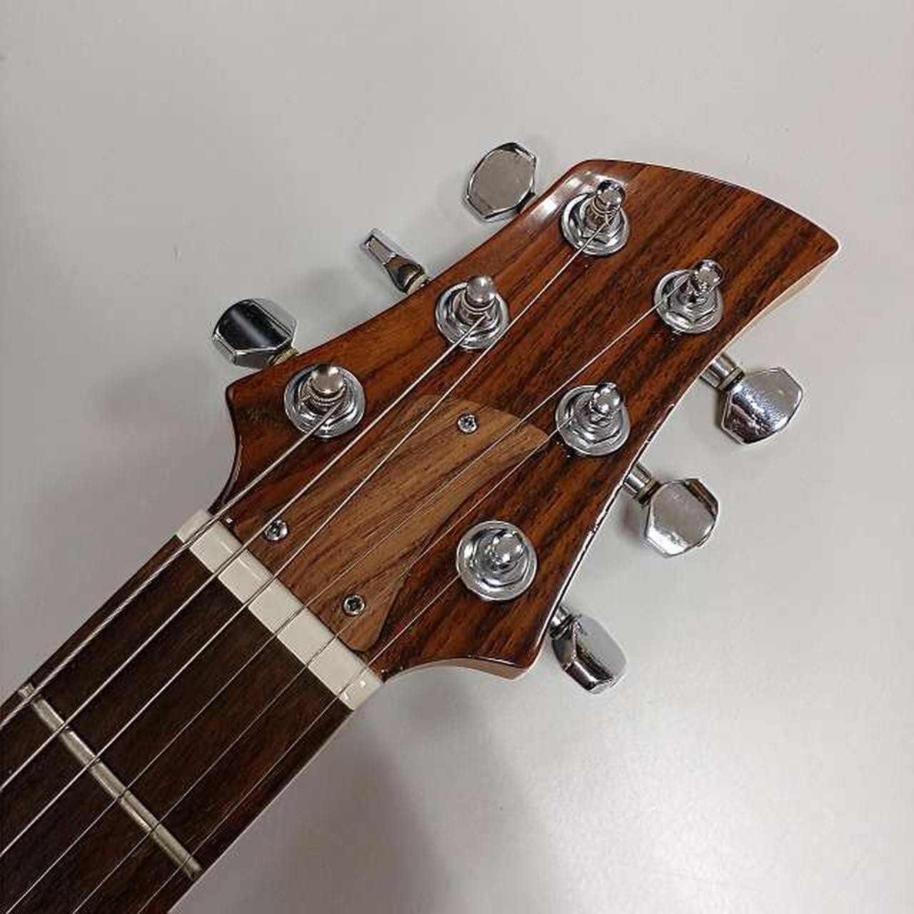 NEXT TONE LA LUMINARISTEAcrylic guitarLA LUMINARISTE