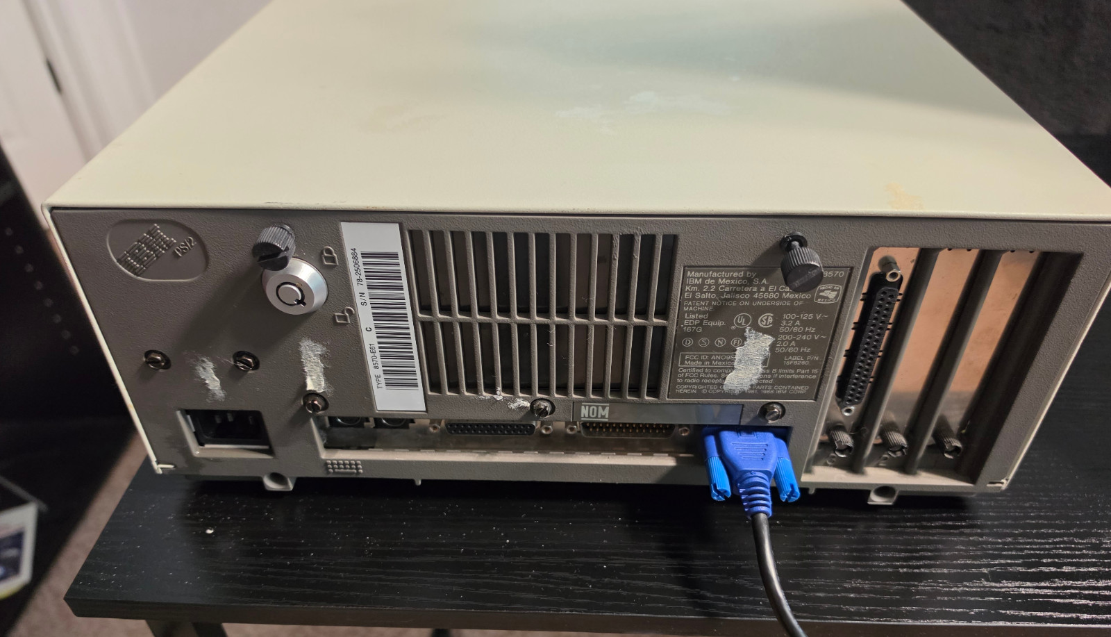 IBM PS/2 Model 50 / Type 8570 (Boots)