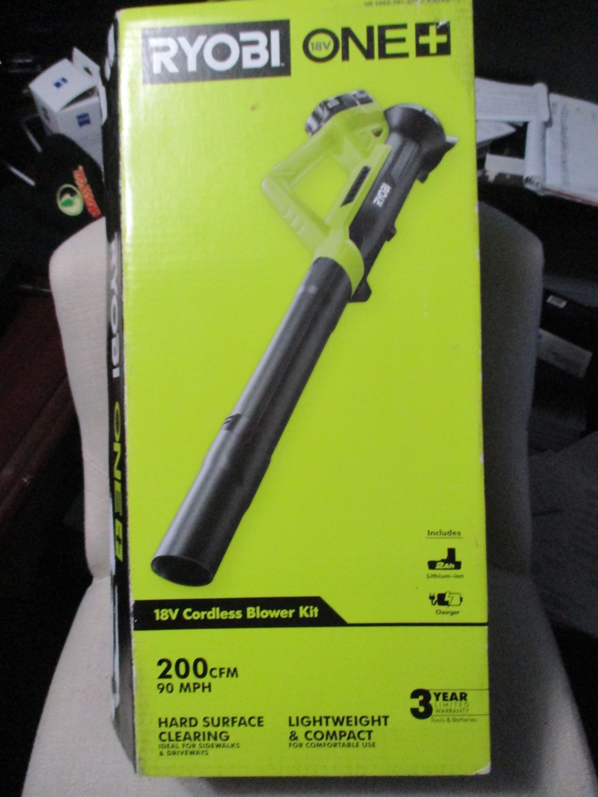 RYOBI  18V Cordless Blower Kit with 2 Ah Battery & Charger - P2190