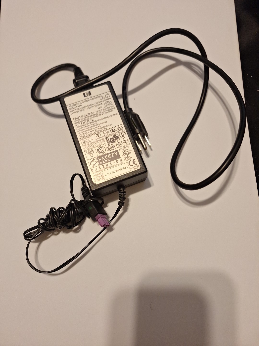 Genuine 32V 1560mA (1.56A) HP AC DC Adapter 0950-4476 3-Pin Plug Charger