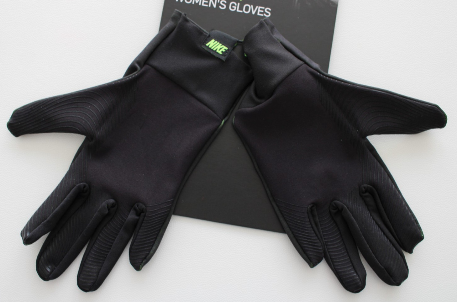 Nike Women's Base Layer Gloves Medium Black/Volt