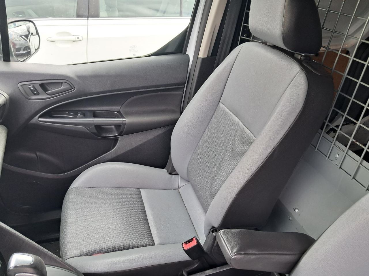 TRANSCNCT 2016 Glove Box 4889629