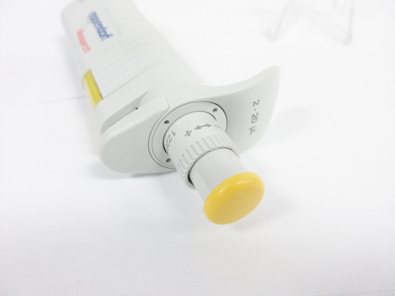 EPPENDORF RESEARCH 2 - 20 uL SINGLE CHANNEL PIPETTE E2100-20