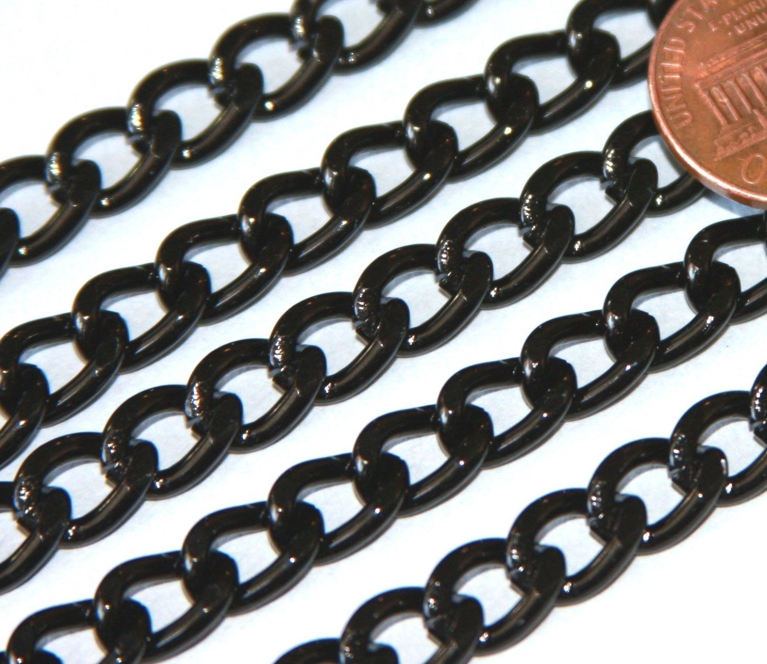 5 ft Black Aluminum Curb Open Link Chain 7X10mm