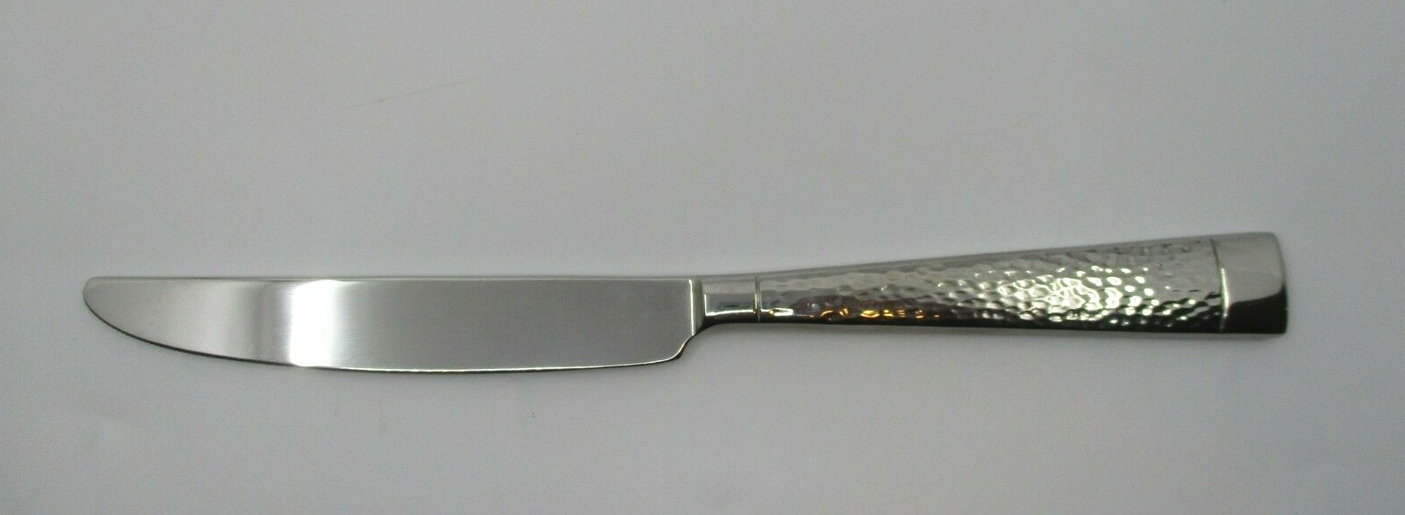 ONEIDA STAINLESS SAMBRE DINNER KNIFE- 9 1/2"- 01E
