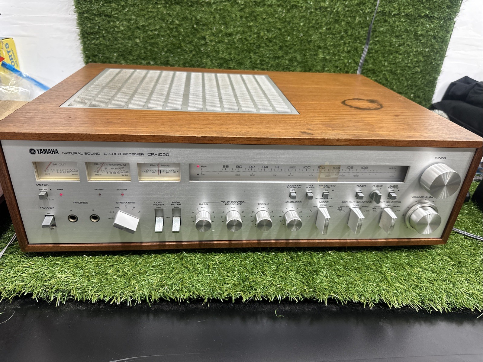 Vintage Yamaha CR-1020 AM/FM Natural Sound Stereo Receiver - Working
