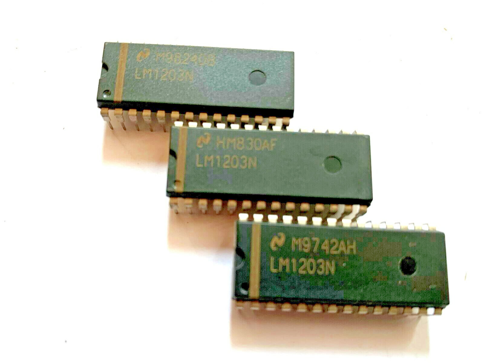 LOT OF 4 LM1203N RGBVideo Amplifier System New NATIONAL SEMI