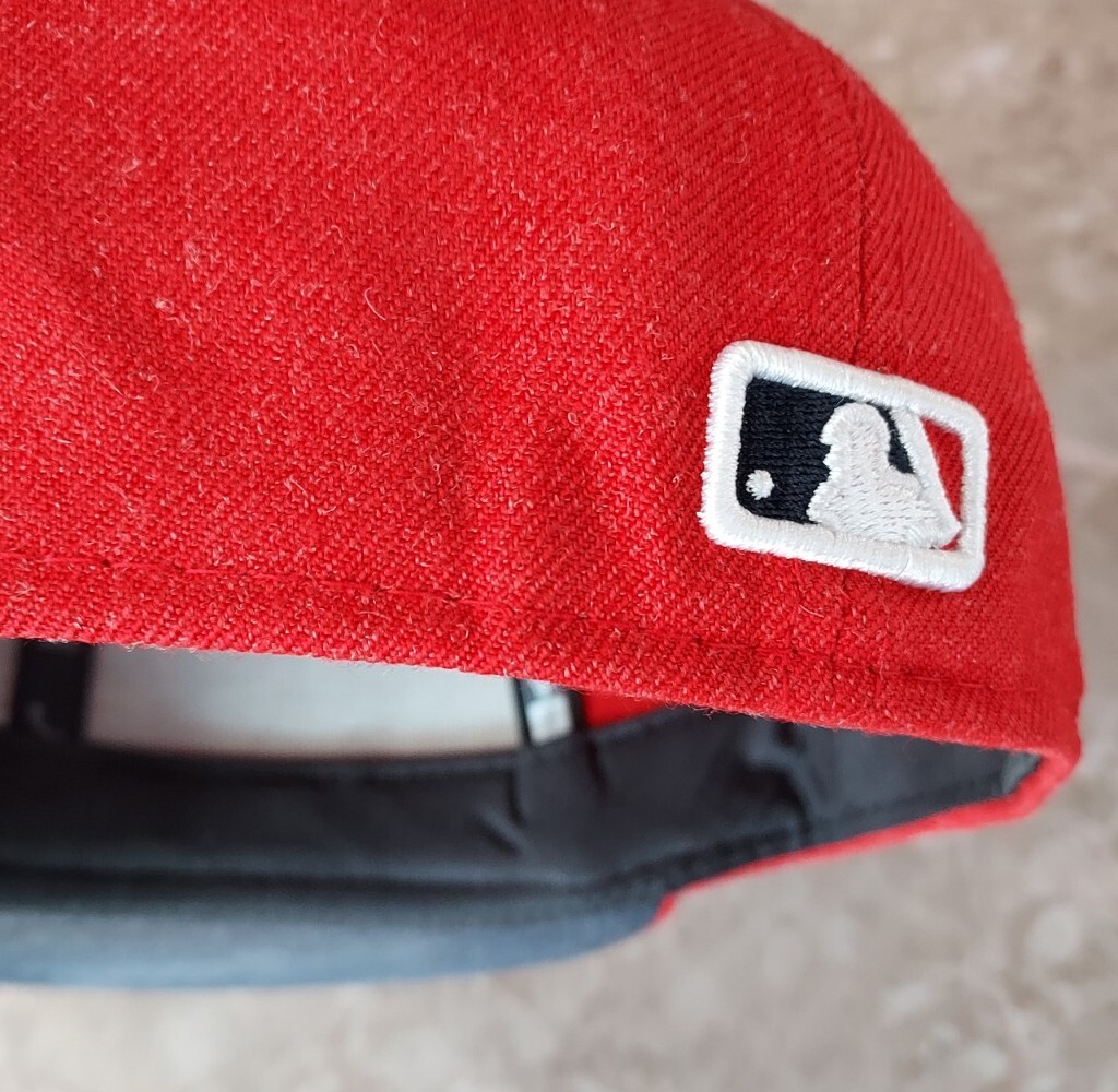Los Angeles Angels. Fitted hat 7 1/8. Red