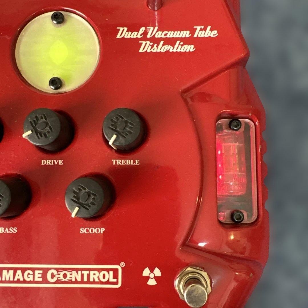 DAMAGE CONTROL Solid Metal distortion effector