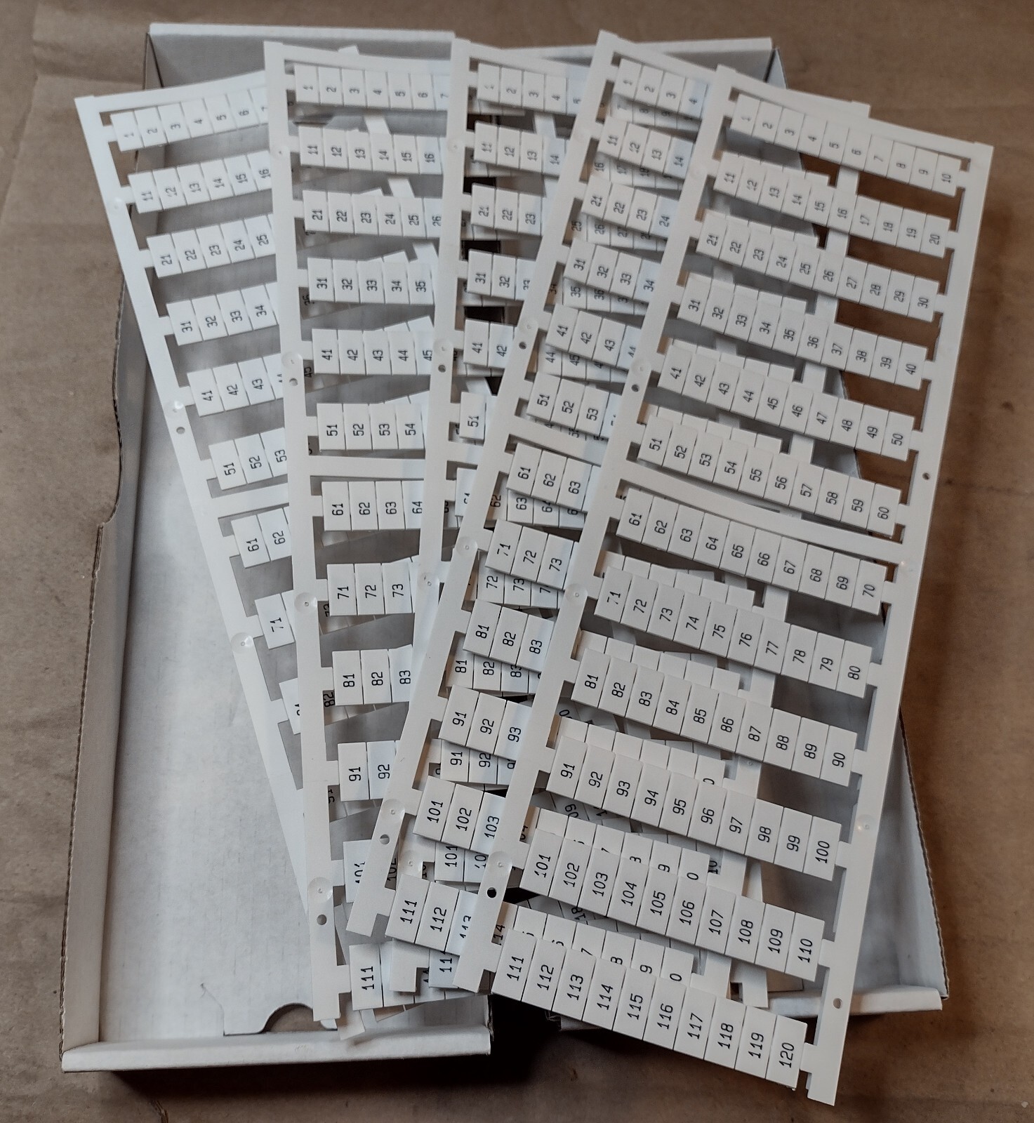 Box of 5 Cards, Allen Bradley 1492-MR6X12 Markers (120/Card)