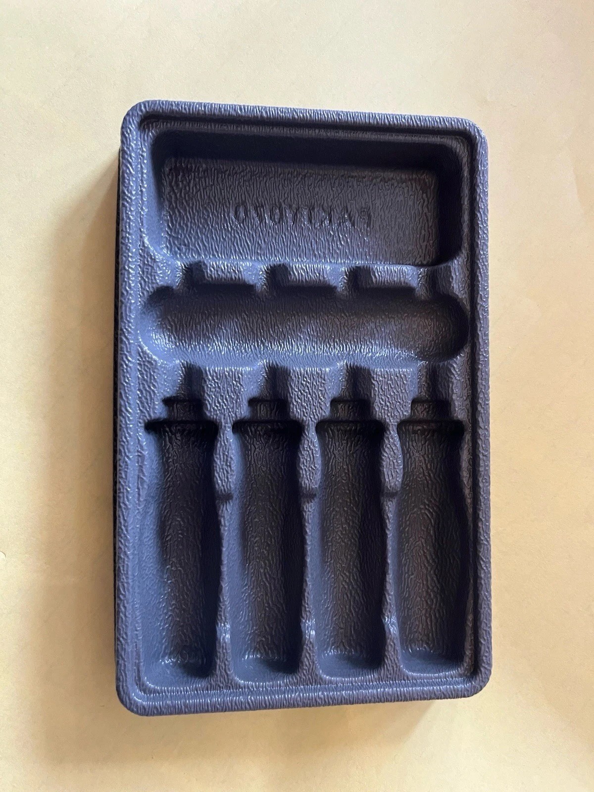 New Snap On 4 Compartment Mini Tip Screwdriver Tray/Storage 4-piece PAKTY070