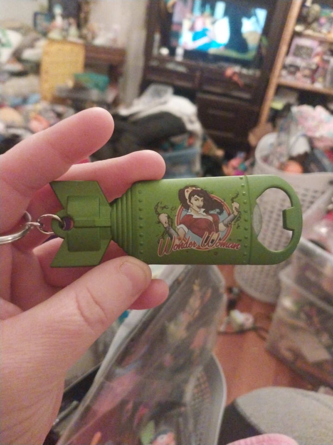 NEW  DC Bombshell Wonder Woman Bottle Opener Keychain